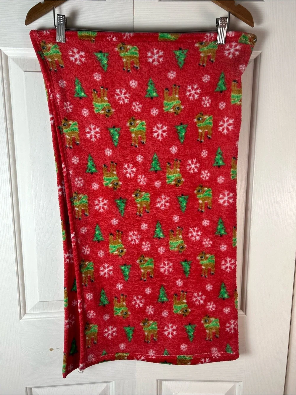 Rudolph the Red Nosed Reindeer Baby Blanket Snowflakes Christmas Tree Rashti